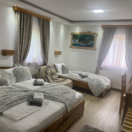 Rustic Inn River Prijeboj Екстериор снимка