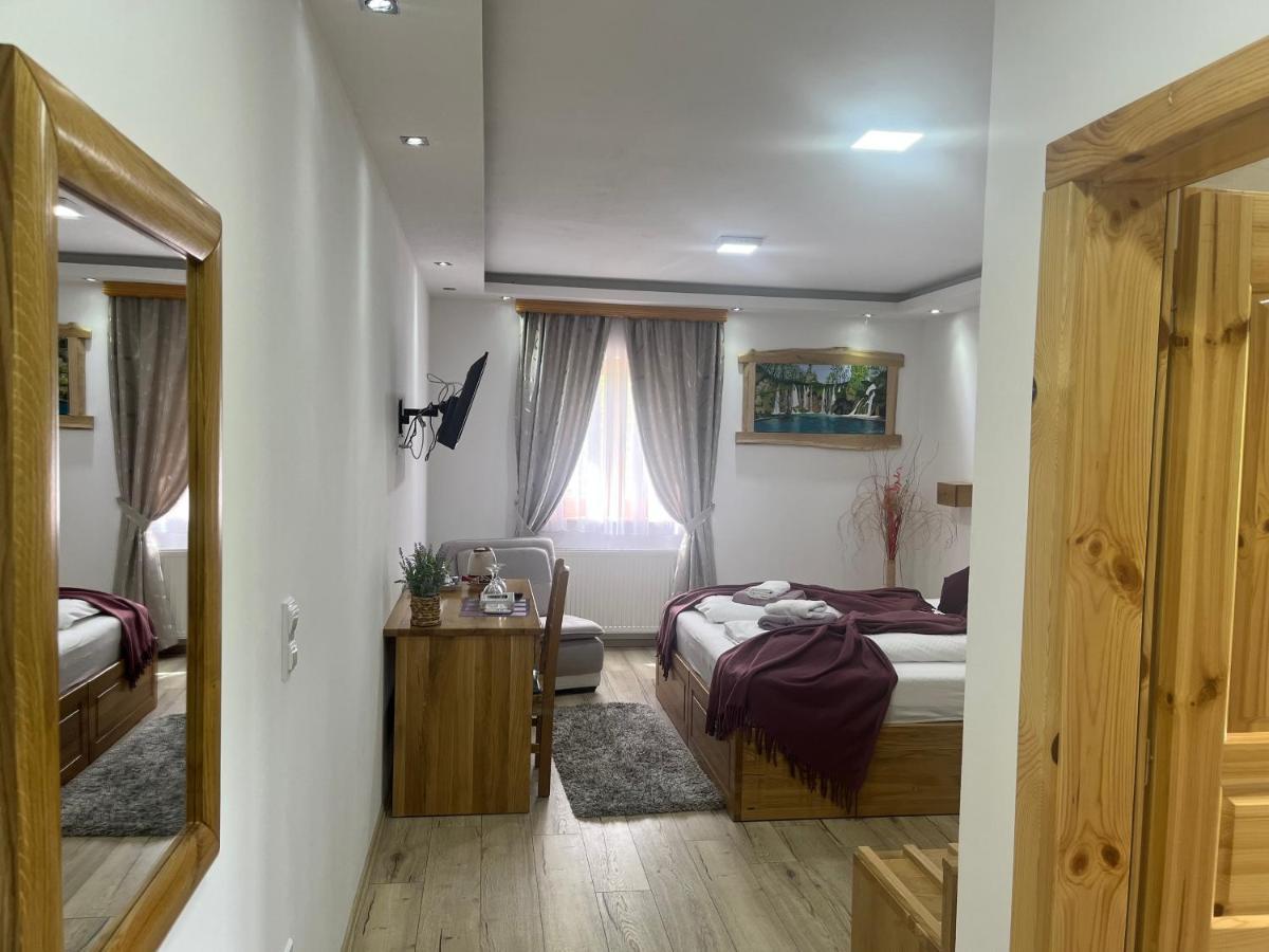 Rustic Inn River Prijeboj Екстериор снимка